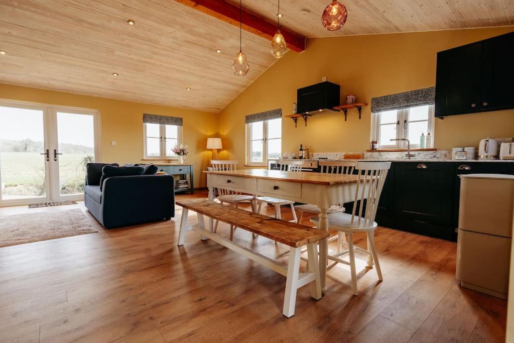 Beautiful Cottage In Bredfield Near To Woodbridge On The Suffolk Coast Exteriör bild
